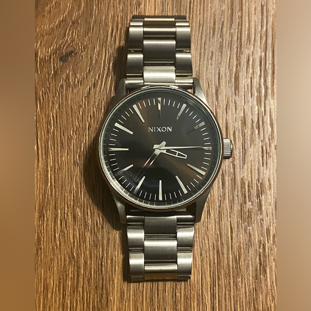 Nixon Classic Silver and Black Timepiece
